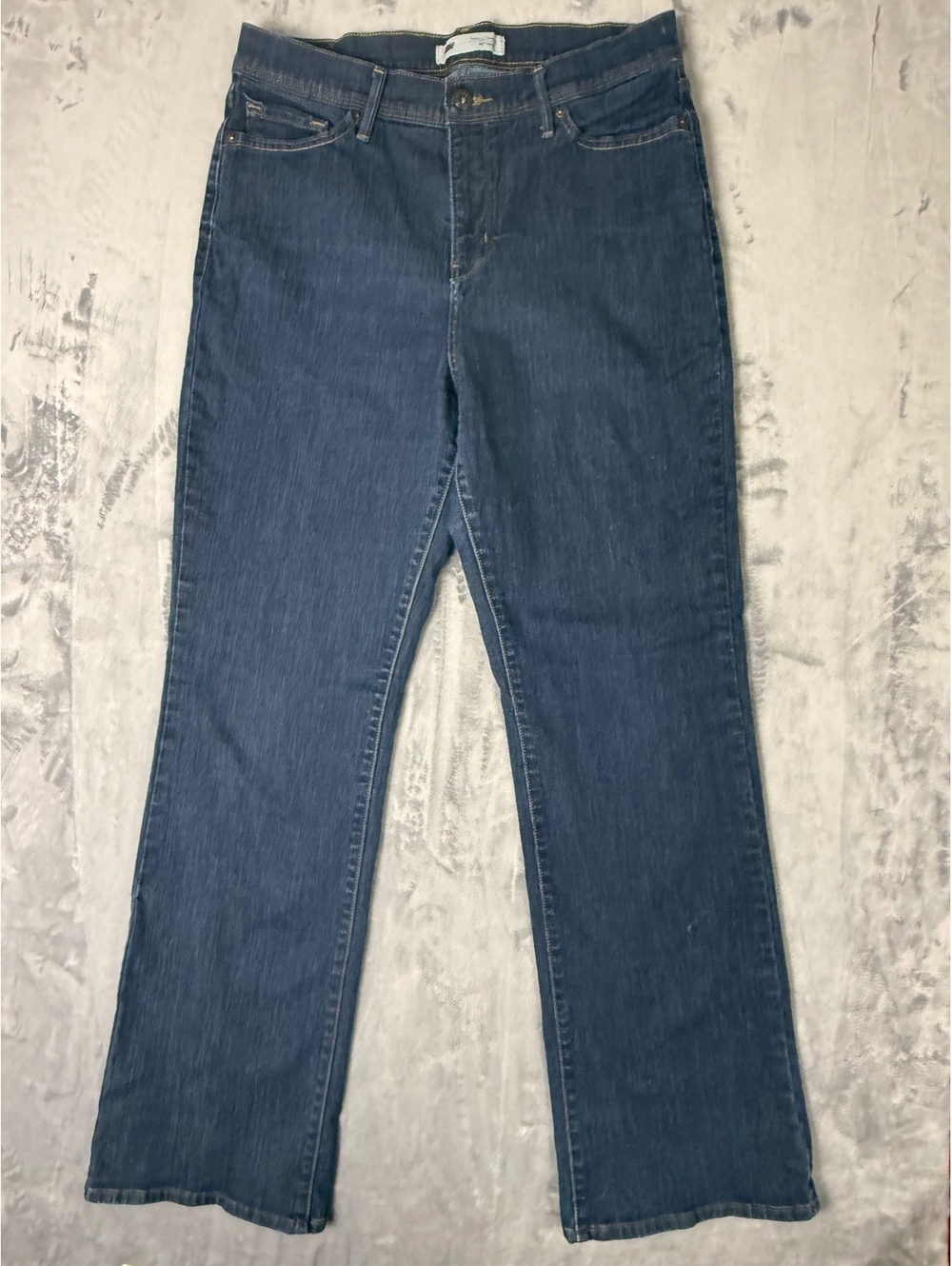 Levi's 512 Perfectly Slimming Women's W31 L32 Bootcut Jeans Dark Wash Stretch